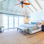 Caprice 8 - Luxury Townhouse In Gated Community - Pool, Oceanfront